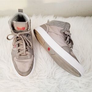 Levi's athletic shoes